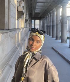 Hijabi Drip, Hijabi Photography, Aesthetic Hijabi Outfits, Poc Women, Somali Beauty, Somali Girl, Aesthetic Hijabi, Niqab Hijab, Uni Fits