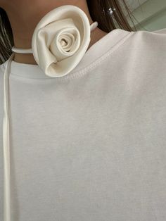 100% Silk Satin Flower Choker White Necklace Rose Bridesmaid Gifts Silk Flower Victorian Choker Hair Tie Silk Belt Trendy Neck Accessory - Etsy Victorian Choker, Necklace Outfit, Garment Care Labels, Tie Necklace, Flower Choker, Neck Accessories, Rosé Details, Satin Roses, Bridesmaid Accessories