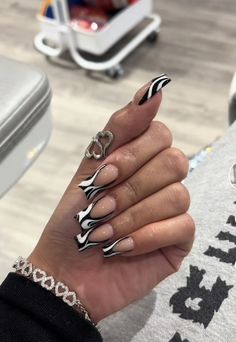 Poppin Nails, Classy Acrylic, Nail Board, Hard Nails, Glamour Nails, Paws And Claws, Luxury Nails, Nail Shop, Classy Nails