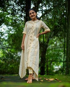 Modern Onam Outfits, Floral Blouse Designs, Actress Photoshoot, 50 Blouse Designs, Patiala Suit Designs, Tulle Long Skirt