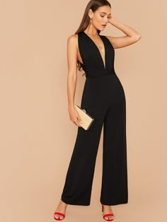 Black Backless Jumpsuits, Outfit Elegantes, Comfy Jumpsuits, Backless Jumpsuit, Work Wear Women, Shein Style, Wide Leg Jumpsuit, Black Jumpsuit, Primavera Estate