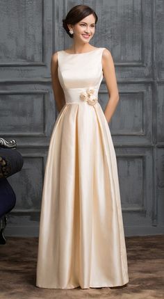 Elegant Sleeveless Long Satin Bridesmaid Dress - My Wedding Ideas Mother Of The Bride Dresses Long, Satin Evening Dresses, Mob Dresses, فستان سهرة, Satin Bridesmaid Dresses, Mom Dress, Evening Gowns Formal, Beautiful Gowns, Mother Of The Bride Dresses