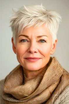 Choppy Pixie Haircut for Women Over 60. Fine Flat Hair Round Face, Haircut Ideas Brown Hair, Shaggy Bobs, Pixie Haircuts For Women, Short White Hair, Ideas Haircut, Chic Short Hair, Short Hair Pixie Cuts