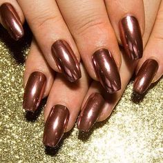 17 Trendy Winter Nail Colors for 2023-2024 Gold Nails Chrome, Chrome Nail Colors, Metallic Nails Design, Bronze Nails, Nails Rose, Copper Nails, Brown Nail, Nails Chrome, Mirror Nails