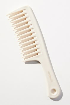 This essential detangling comb is gentle on your hair and scalp and glides easily through all hair types. Rounded wide teeth are designed to be gentle on your hair and scalp. Dr Bedroom, Detangling Comb, Stocking Ideas, 90s Teen, Hair Comb Clips, Hair Care Tools, Tiktok Account, Scalp Scrub, Hair Care Products Professional