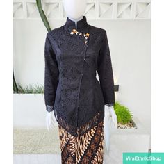 Kebaya Simple Hijab, Dres Kondangan, Dress Kebaya Modern, Brokat Kebaya, Kebaya Tile, Kebaya Simple, Model Batik, Kebaya Modern Dress, Detail Couture