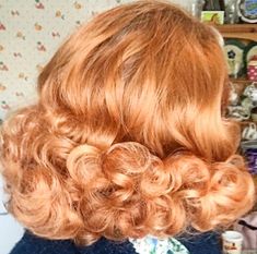 Haircut Pictures, Hair Salons, Beautiful Curls, Vintage Hair, Hair Salon