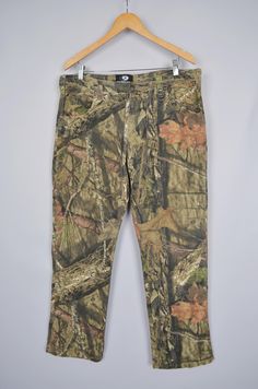 Mossy Oak Jeans Mens Green Camo Breakup Country Pattern Straight W36 L32 Excellent used condition, without any defects PLEASE CHECK MEASUREMENTS!! waist: 17'3" inches \ 44 cm full length: 40'9" inches \ 104 cm leg opening: 9'4" inches \ 24 cm inseam: 30'3" inches \ 77 cm rise: 11" inches \ 28 cm If u have any questions please contact me before purchase Camo Jeans, Mossy Oak, Jeans Mens, Mens Green, Green Camo, 11 Inches, Mens Jeans, Ukraine, Camo