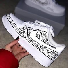 Custom Jordan Shoes, Painted Shoes Diy, Custom Painted Shoes, Diy Sneakers, White Nike Shoes, Nike Fashion Shoes