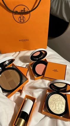 Hermes Makeup, Chanel Inspired Room, Hermes Aesthetic, Perfume Display, Birthday Ideas For Her, Beauty Event, Chanel Inspired