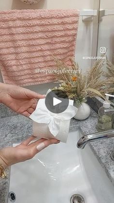 70K views · 12K reactions | Passo a passo da dobradura de flor no papel higiênico! 
Você costuma fazer? 

#dobradura #papelhigienico #airbnb #casadeferias #usa #br | Juliana Ferrari | Hollywood Strings Orchestra · A Summer Place Diamond Toilet Paper Fold, Toilet Paper Location, How To Make Toilet Paper Look Fancy, Hotel Toilet Paper Folding, Toilet Paper Origami, Don’t Flush Toilet Paper, Toilet Paper Art, Paper Video