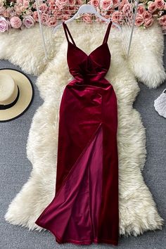 Red Formal Dress Velvet, Red Velvet Formal Dress, Red Velvet Dress Hoco, Velvet Red Prom Dress, Fitted Dress For Valentine's Day Party, Elegant Party Dress For Valentine's Day, Elegant Red Velvet Dress For Date Night, Red Fitted Velvet Dress For Winter, Red Party Dress For Valentine's Day