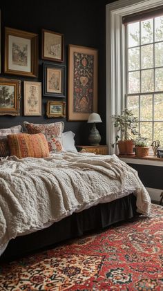 23 Whimsical Moody Boho Bedroom Ideas To Copy Quirky Bedroom, Interior Design Minimalist, Moody Bedroom, Dark Bedroom, Eclectic Bedroom, Vintage Bedroom, Bedroom Paint Colors, Dark Interiors, Bedroom Paint