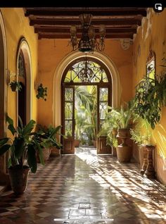 Spanish Style Homes Entrance, Spanish Ranch Interior Design, Hacienda Style Homes Exterior, Modern Spanish Hacienda, Spanish Hacienda Style Homes