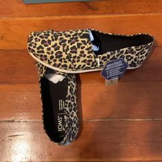 Women’s Alpargata Tan Classic Leopard Print Toms Size 7.5 Nwt Ortholite Comfort Foam Insoles Tan, Black, With Hints Of Purple And Mauve Toms Classic, Womens Toms, Toms Shoes, Black Tan, Black And Tan, Womens Shoes Sneakers, Leopard Print, Shoes Sneakers, Size 7