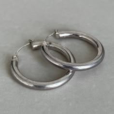 Vintage sterling silver earrings  mark- 925 CI condition- vintage, patina, please look at pictures measures approximate- 26mm diameter  weight- 4.6 grams  J260 Silver Earrings Aesthetic Vintage, Jewelry Accessories Aesthetic Silver, Classic Silver Hoop Earrings For Formal Occasions, Classic Silver Small Hoop Earrings, Vintage Everyday Earrings, Vintage Metal Hoop Earrings For Everyday, Vintage Nickel-free Hoop Earrings, Everyday Nickel-free Silver Clip-on Earrings, Nickel-free Silver Clip-on Earrings For Everyday