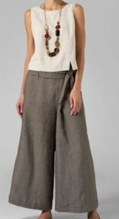 How To Wear Culottes, Linen Style Fashion, Vivid Linen, Wide Legged Pants, Linen Fashion, Wide Leg Linen Pants, Grape Leaves, Linen Clothes, Fashion Sewing