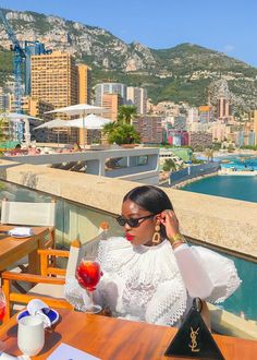 Black Girls Luxury Lifestyle, France Outfits, Rich Girl Aesthetic, Rich Girl Lifestyle, Luxury Lifestyle Dreams, Luxe Life, Black Luxury, Black Travel