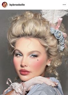 1800s Makeup, Marie Antoinette Makeup, Marie Antoinette Costume Halloween, Brookelle Mckenzie, Victorian Makeup, Marie Antoinette Aesthetic, Marie Antoinette Party, Rococo Aesthetic, Marie Antoinette Costume