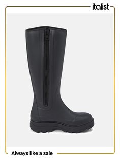 The ILSE in black is a high rubber boot. This extra-high boot has a line zip closure, and is crafted from TRETORN'S signature FSC- natural rubber. It has waterproof, quick drying recycled polyester and a robust outsole. Composition: 100% Pvc Rubber Boot, Natural Rubber, Boot Shoes Women, High Boots, Shoe Boots, A Line, Composition, Women Shoes, Boots