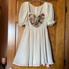 Super Adorable & Whimsical Shein Heart On Chest Dress! Size M (6) Fitted Heart-shaped Summer Dress, Whimsical Outfit, Granny Chic Fashion, Dreamy Clothes, Outfit Inspo Spring, Whimsical Heart, Whimsical Dress, White Print Dress, Sewing Projects Clothes