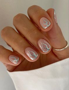 Nail Art Chrome, Chrome Manicure, Pink Chrome Nails, Nagellack Trends, Blue Chrome, Chrome Nails Designs, White Chrome