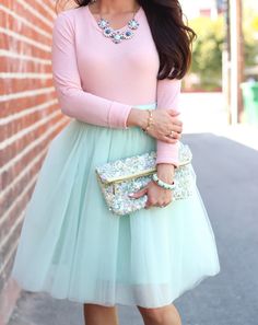 Pleated Mint Tulle Skirt - Blush Tee sequin clutch - bracelet and necklace - click the following link to see more pics and outfit details: http://www.stylishpetite.com/2014/04/mint-tulle-skirt-and-blush-tee-plus.html Mint Tulle Skirt, Apple Mint, Easter Outfit, Looks Chic