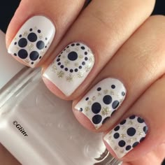 Puntos Polka Dot Nail Art Designs, Dot Nail Art Designs, Nagel Stamping, Fantastic Nails, Polka Dot Nail Designs, Dot Nail Designs, Polka Dot Nail Art, Unghie Nail Art, Dot Nail Art