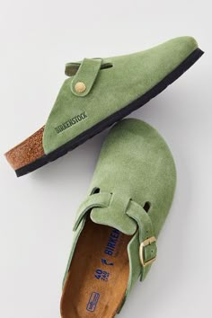 Pinterest Birkenstock Boston Soft Footbed, Boston Soft Footbed, Fall Shoe, Suede Clogs, Birkenstock Boston, Pretty Shoes, Dream Shoes