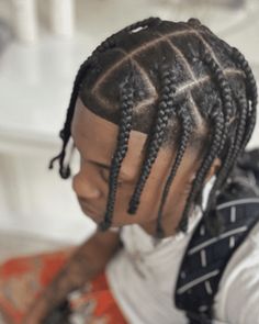 30 Fashionable Braided Hairstyles For Men Braids With Line Up Men, Men Braids With Extensions, Men’s Box Braid, Hanging Braids For Men, Men’s Box Braids Medium, Men Knotless Braids, Men Box Braids Hairstyles