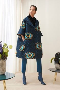 Mantel Outfit, Mode Mantel, Fall Fashion Coats, Style Africain, Fashion Design Collection, Fashion 2018, Fashion Show Collection, Design Collection, Fall 2018