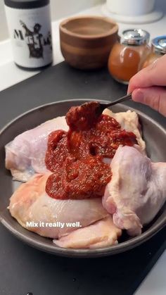 The secret to the juiciest, tastiest, one pan chicken you’ll ever make. Chicken Jerky, Chicken Main Dishes, Meal Prep Bowls, Chicken Dishes Recipes, Keto Dessert Recipes, Juicy Chicken