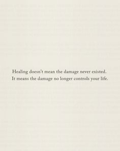 the words are written in black and white on a sheet of paper that says,'helping doesn't mean the damage never