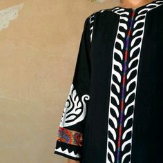 Sindhi Dress, Chicken Dress, Kurtis Tops, Pakistan Dress, Fancy Accessories, Hand Painted Clothing, Kurti Patterns, Salwar Designs