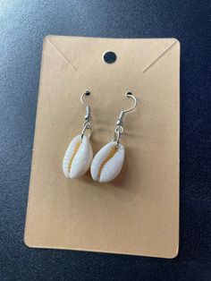 Cute sea shell earrings Casual Shell Jewelry Gift, Shell Drop Earrings Jewelry Set, Shell Drop Earrings With Matching Set, Elegant Nickel-free Beach Earrings, Elegant Earrings With Ear Wire For Vacation, Elegant Dangle Earrings For Vacation, Elegant Nickel-free Earrings For The Beach, Summer Gift Shell-shaped Earrings, Shell-shaped Jewelry With Matching Earrings For The Beach