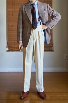 Flannel Style Men, Flannel Style, Flannel Men, Cream Trousers, Vintage Trousers, Pants Suit