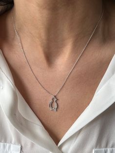 🐧Cutest minimalist penguins from the north pole to your neck🐧 Get this cute jewelry made with the high quality elements✨ You can go with 925K Sterling Silver with the options of Gold, Rose Gold or White Gold finish Beautiful jewelry for everyone 💙 Details * 925K Sterling Silver → 14K Gold, Rose Gold or White Gold plated * Chain length is approximately 18 inches (16+2 in extender) / 45 cm (40+5 cm extender) * Time is important! You will receive your package as soon as possible 🚚 * We care about the quality of metal to make sure it will last for a long time * We use enamel technique to color the jewelry and high quality zircons only * There can be tiny differences on each item, length difference of the chain as well as color changes and shade differences of the stones and enamel is possi Penguin Necklace, Recycled Necklaces, Zircon Necklace, Jewelry Minimalist, The North Pole, Dainty Jewelry, Gold Plated Chains, Diver, Cute Jewelry