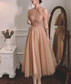 Dress Models For Women, Dress Promnight, Gaun Tulle, Elegant Long Sleeve Wedding Dresses, Beautiful Gown Designs, Chic Prom Dresses, Dress Kebaya, Dress Pesta, Gowns Dresses Elegant