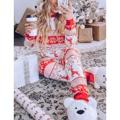 Red Snow Reindeer Christmas Mom Loungewear Top And Pants Set, Christmas Print, Matching Pajamas, Top Pants Set, Round Neck Tops, Cozy Christmas, Christmas Pajamas, Womens Loungewear, Set Outfit