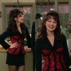 Fran Drescher Hair, The Nanny Christmas, Fran Fine Hair, Fran Drescher Outfits 90s, Outfits With Red Hair, Fran Drescher Outfits, Madrid Christmas, The Nanny Fran