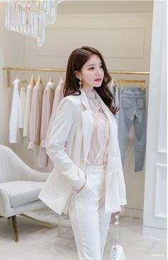 Female Work Outfits, Western Work, Everyday Casual Outfits, Office Outfits Women, Professional Wardrobe, Lace Dress With Sleeves, Korean Girl Fashion, Stylish Work Outfits