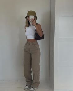 Looks Pinterest, Tomboy Style Outfits, Causual Outfits, Streetwear Fashion Women, Winter Trends, Swaggy Outfits, Mode Inspo, Tomboy Fashion, Teenage Fashion Outfits