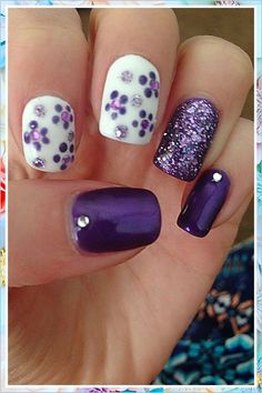 (paid link) Flower nail designs are designs created on any nail impinge on and length that combine floral patterns in any color combinations and of any texture. Attractive Nails, Everyday Nails, Nail Decor, Painted Nails, Spring Nail Art, Nail Nail, Spring Nail, Gel Nail Designs, Latest Trend