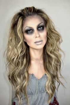 Glam Ghost Makeup, Momster Halloween Makeup, Creepy Vampire Costume, How To Make A Zombie Costume, Zombie Bachelorette Party, Zombie Make Up Easy, Simple Zombie Costume, Trucco Zombie Halloween, Scary Bride Costume