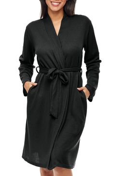 This elegant, lightweight bathrobe for women from Alexander Del Rossa, crafted with a soft, ribbed knit, promises both comfort and durability. Its ribbed texture not only adds a stylish element, but also enhances its toughness, ensuring it stands the test of time. The premium ribbed fabric, gentle against the skin, maintains its light, breathable properties. Thanks to the ribbed design, the robe is not prone to shrinking, ensuring that it will consistently keep its size and shape. The colors of Fitted Robe For Loungewear In Fall, Fitted Fall Loungewear Robe, Fitted Fall Robe For Loungewear, Fitted Long Sleeve Robe For Loungewear, Cozy Daywear Robe, Fitted Long Sleeve Lounging Robe, Mens Pajamas Set, Knit Texture, Knit Wrap