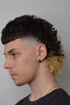 22 Trendy Curly Mullet Hairstyles For Men in 2023 Half Mullet Hair Men, Mullet With Sideburns, Edgars Haircut, Split Dyed Hair, Hair Patterns, Men Hair Color, Mohawk Hairstyles