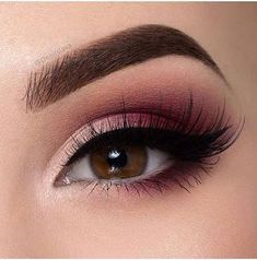 Machiaj Smokey Eyes, Zendaya Makeup, Smokey Eyes Tutorial, Burgundy Makeup, Pageant Makeup, Dark Eye Makeup