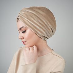 note: Our products are designed to accommodate all hair and fit all head sizes with stretchy fabrics. However, for situations such as chemotherapy, we kindly request you order a smaller size.  Introducing our versatile and elegant velvet turban, perfect for both everyday wear and special occasions. Designed with gathered detailing on both the front and back, this turban is suitable for all head sizes and can be effortlessly styled as a chic accessory. Crafted from luxurious velvet, this soft and Adjustable Winter Turban, Adjustable Beige Headscarf, Velvet Turban, Turban Hijab, Mink Colour, Scarf Hair, Best Mothers Day Gifts, Style Hijab, Turban Headwrap