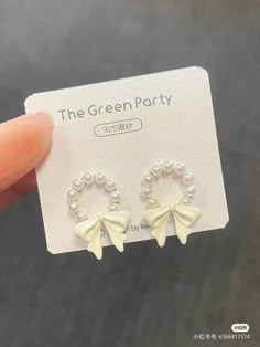 Wedding Party Aesthetic, Goth Harajuku, 90s Jewelry, Y2k Star, Fashion Goth, Accessory Inspo, Pretty Jewelry Necklaces, Party Aesthetic, Fancy Jewellery Designs