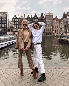 Brandy Melville Models, Amsterdam Outfit, Amsterdam Fashion, Europe Outfits, Womenswear Fashion, Spring Street Style, Looks Chic